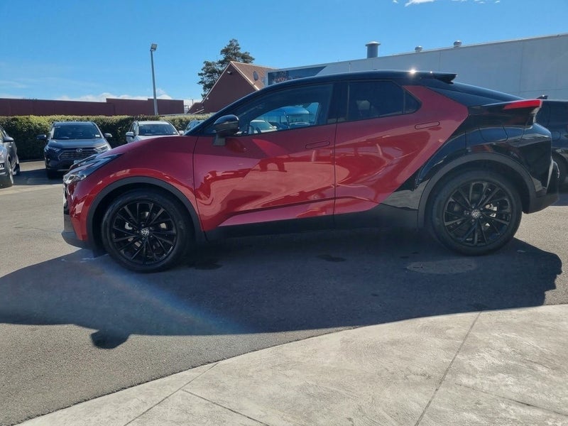 2026 Toyota C-HR GR Sport 2.0P Hybrid AWD SUV -... image 5