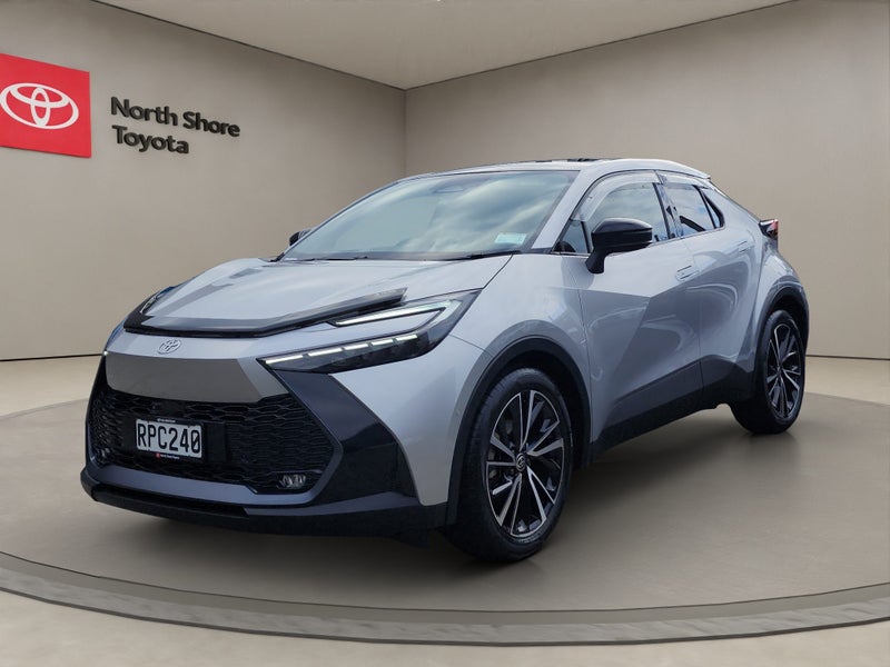 2026 Toyota C-HR Limited 1.8L Hybrid FWD SUV image 3