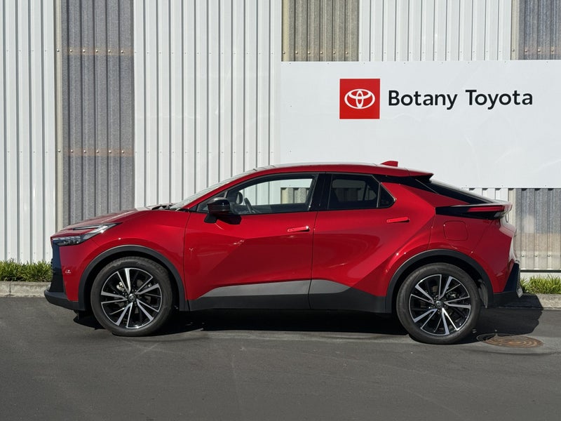 2026 Toyota C-HR Limited 1.8P HEV CVT FWD SUV/5... image 4