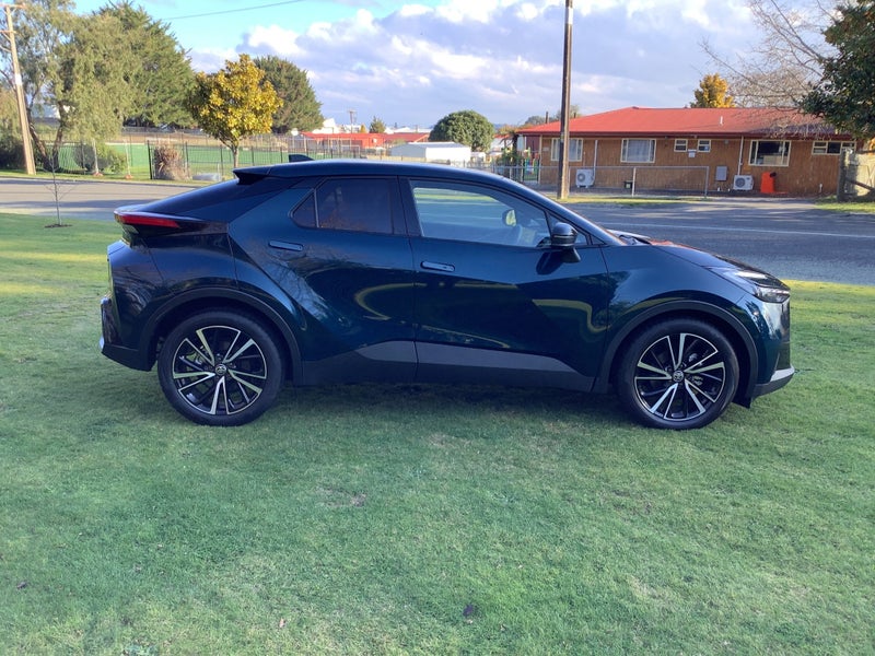 2026 Toyota C-HR Limited 1.8P Hybrid Electric V... image 4