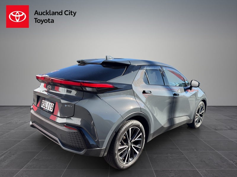2026 Toyota C-HR Limited 1.8Ph/Hd image 4