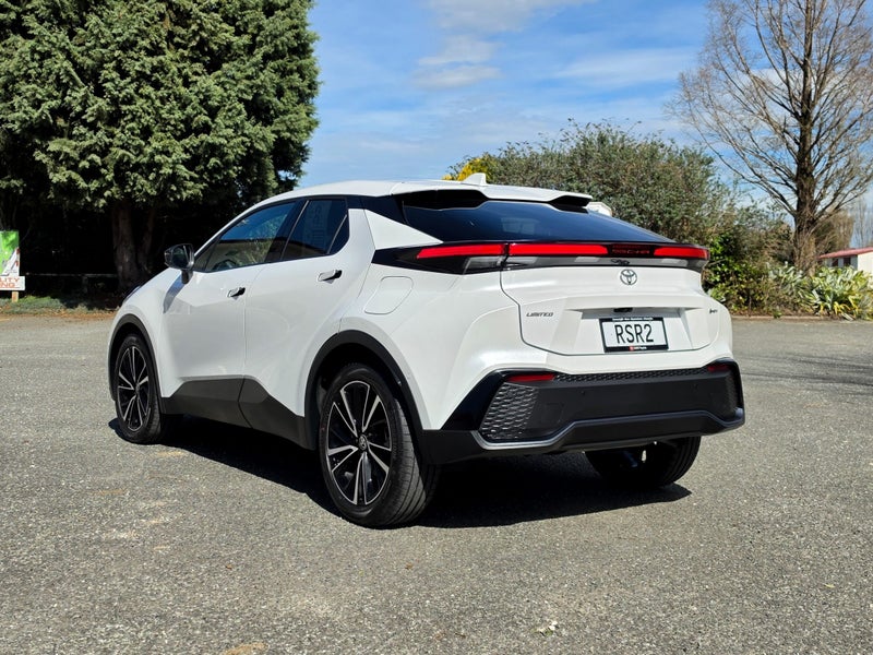 2026 Toyota C-HR Limited Hybrid image 5