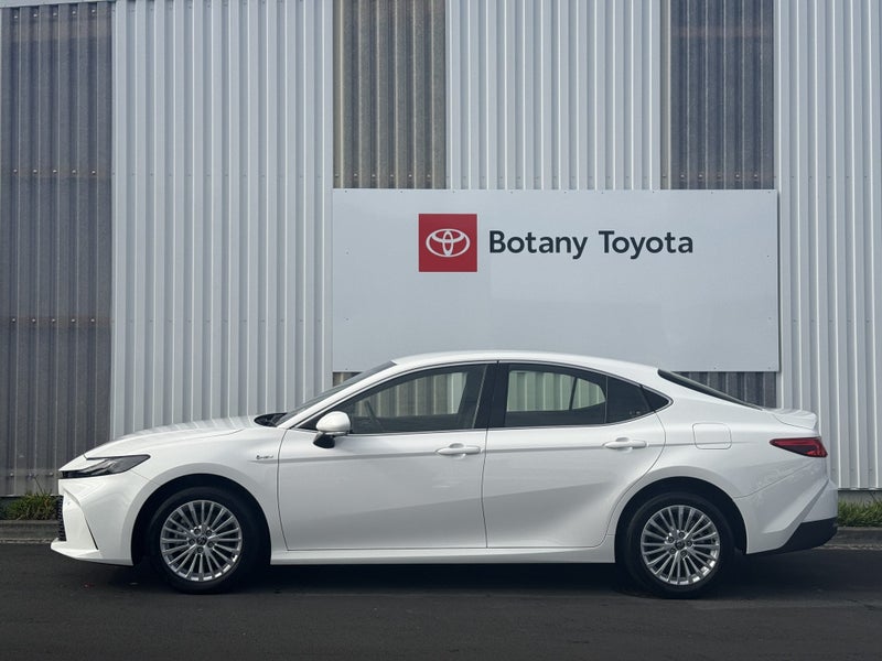 2026 Toyota Camry 2026 GX 2.5P HEV image 4