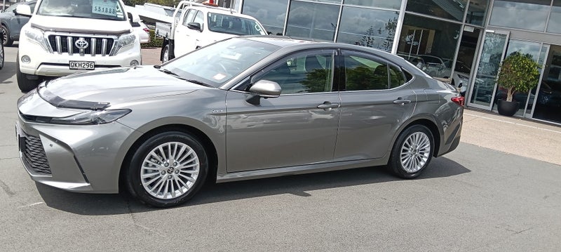 2026 Toyota Camry GX 2.5P HEV ECVT FWD SD/4D/5S image 4