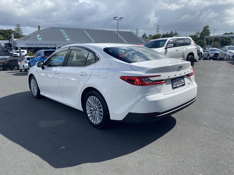 2026 Toyota Camry GX 2.5P HEV ECVT FWD SD/4D/5S image 5