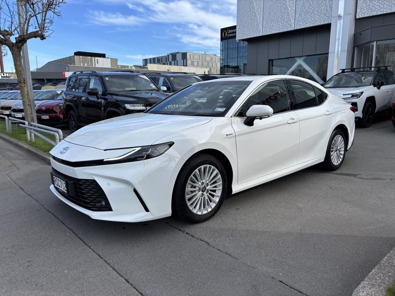 2026 Toyota Camry SX 2.5P Hybrid CVT image 3