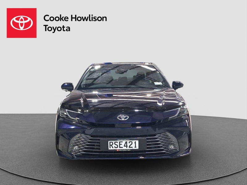 2026 Toyota Camry ZR 2.5L Hybrid image 2