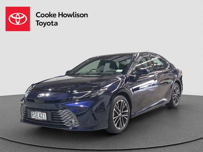 2026 Toyota Camry ZR 2.5L Hybrid image 3