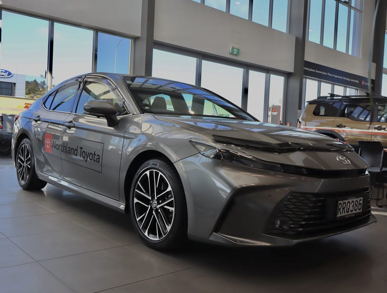 2026 Toyota Camry ZR 2.5P HEV ECVT FWD SD/4D/5S image 5