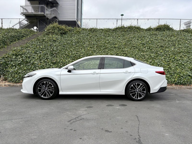 2026 Toyota Camry ZR 2.5P HEV ECVT FWD SD/4D/5S image 4