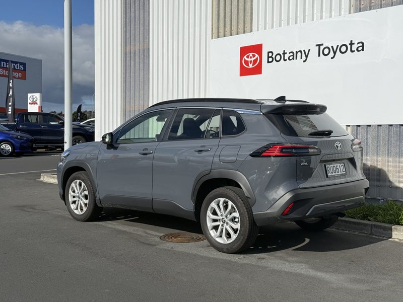 2026 Toyota Corolla Cross Cross GXL 2.0P HEV EC... image 5