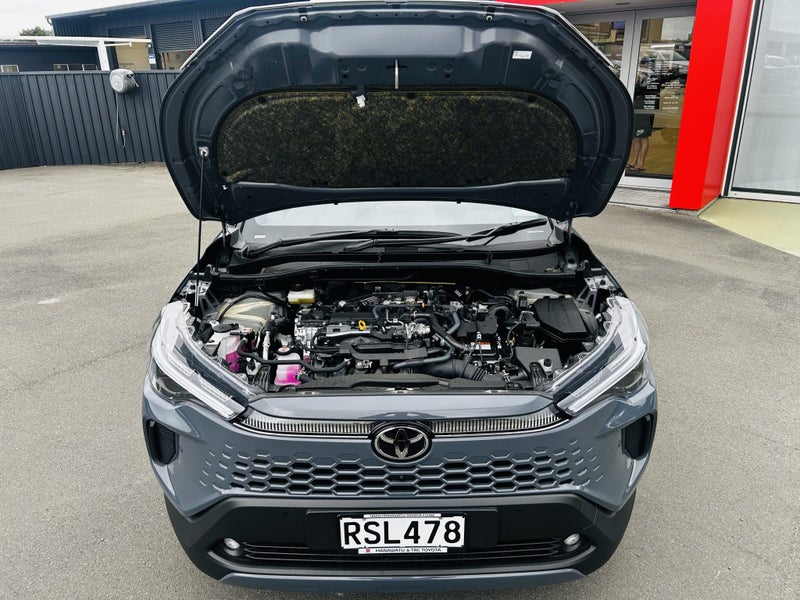 2026 Toyota Corolla Cross Cross Limited 2.0P Hy... image 3
