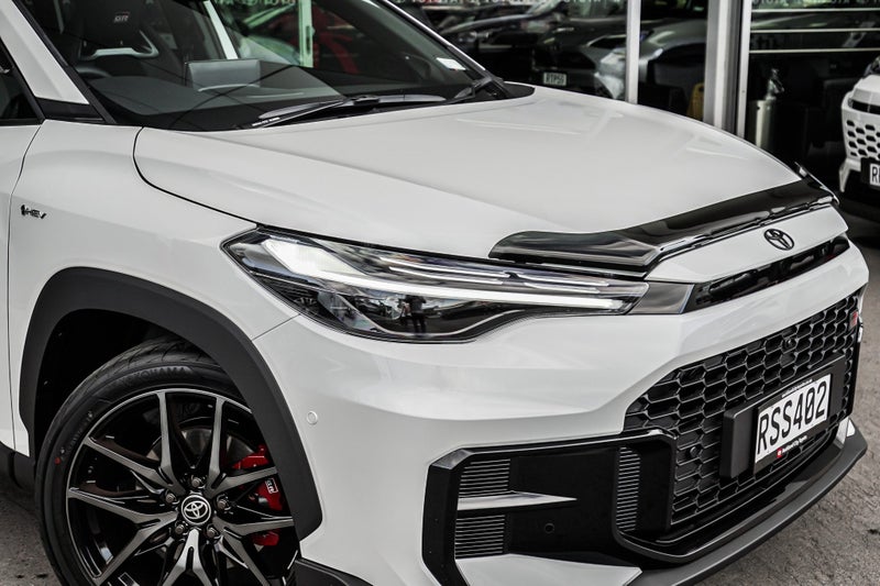 2026 Toyota Corolla Cross GR Sport 2.0P HEV ECV... image 3