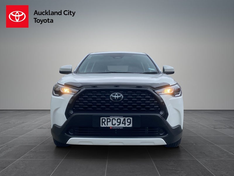 2026 Toyota Corolla Cross GX 2.0P HEV ECVT FWD SUV image 2