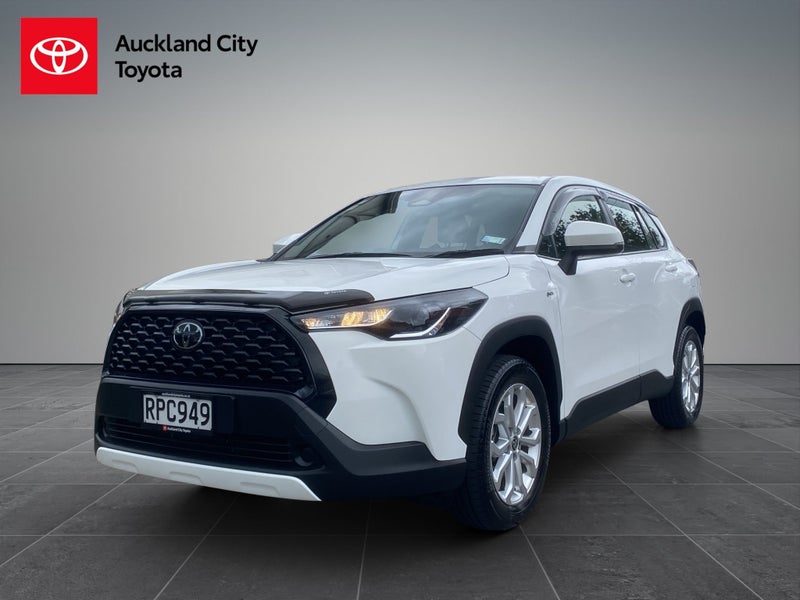 2026 Toyota Corolla Cross GX 2.0P HEV ECVT FWD SUV image 3