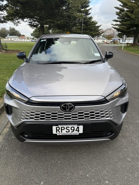2026 Toyota Corolla Cross GX 2.0P Hybrid FWD Au... image 3