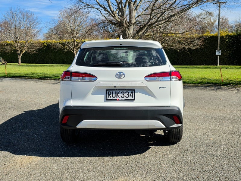 2026 Toyota Corolla Cross GX Hybrid image 4
