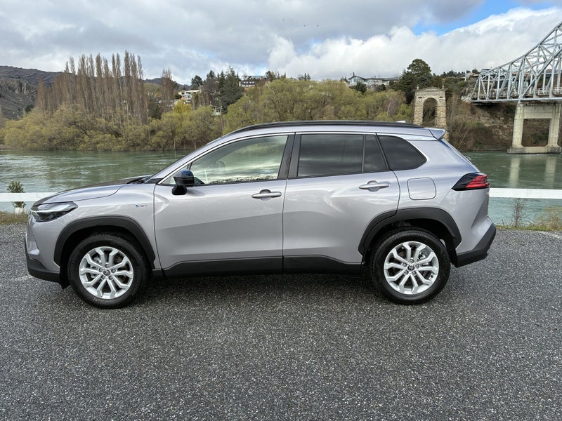 2026 Toyota Corolla Cross GXL 2.0L Hybrid FWD Auto image 4