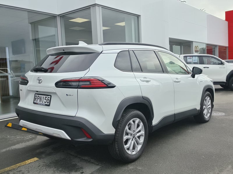 2026 Toyota Corolla Cross GXL 2.0P HEV ECVT FWD... image 3