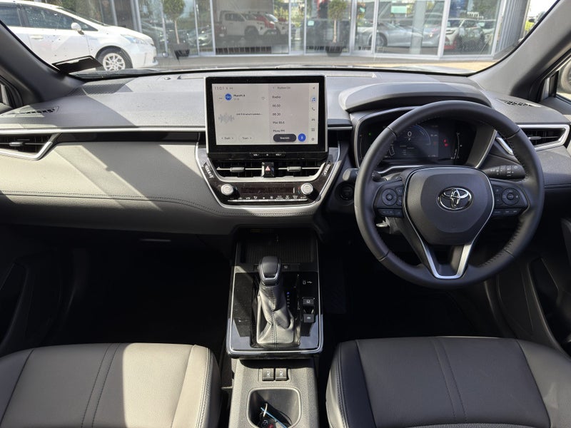 2026 Toyota Corolla Cross GXL 2.0P HEV ECVT FWD... image 3