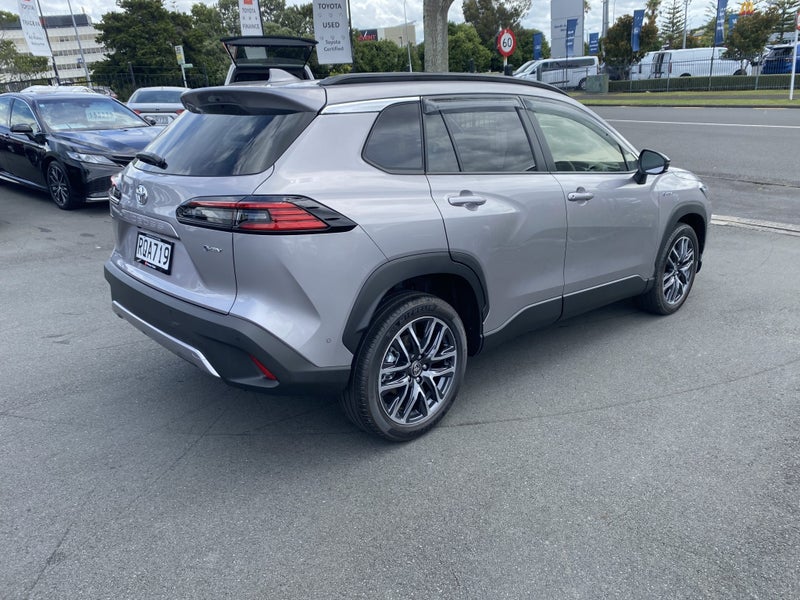 2026 Toyota Corolla Cross Limited 2.0P HEV ECVT... image 2