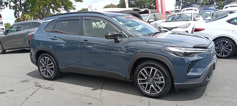 2026 Toyota Corolla Cross Limited 2.0P HEV ECVT... image 2