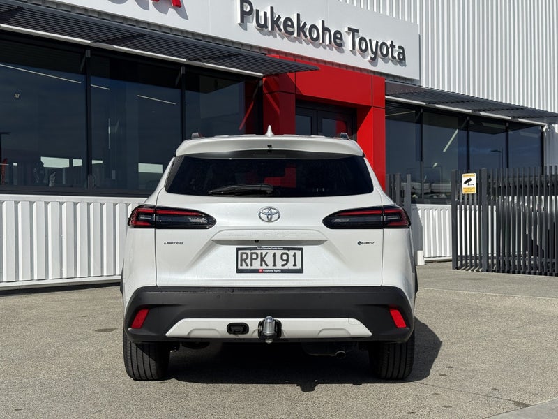 2026 Toyota Corolla Cross Limited 2.0P HEV ECVT... image 5