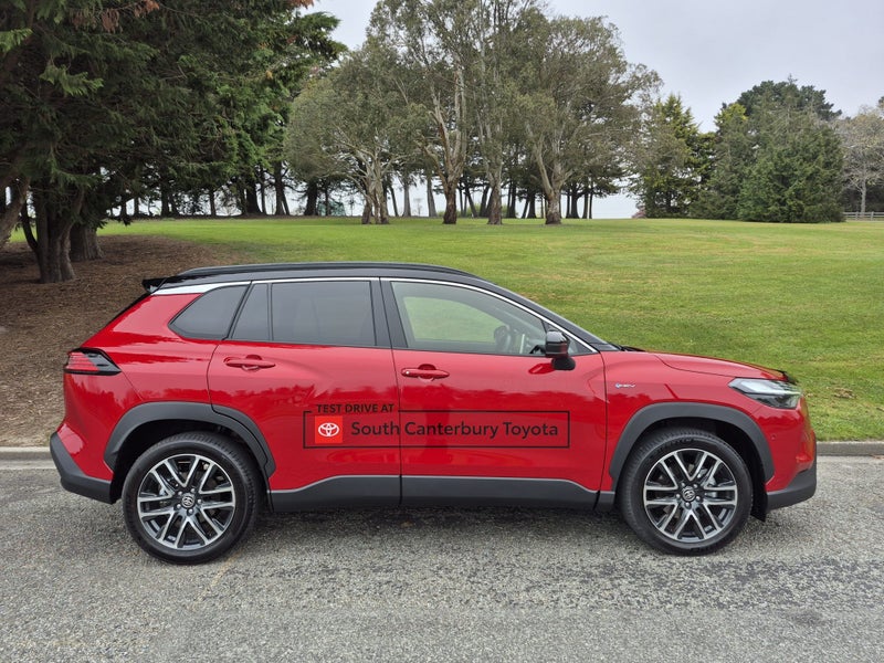2026 Toyota Corolla Cross Limited 2.0P HEV ECVT... image 4