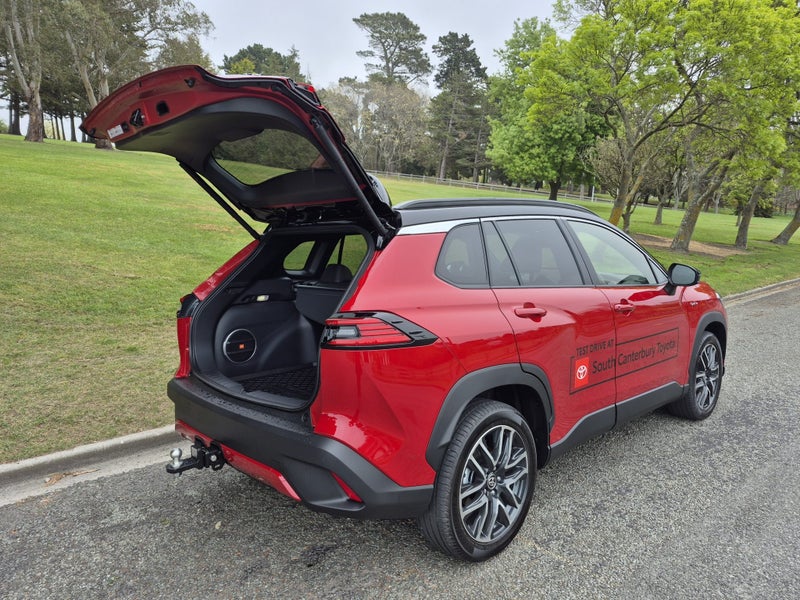 2026 Toyota Corolla Cross Limited 2.0P HEV ECVT... image 5