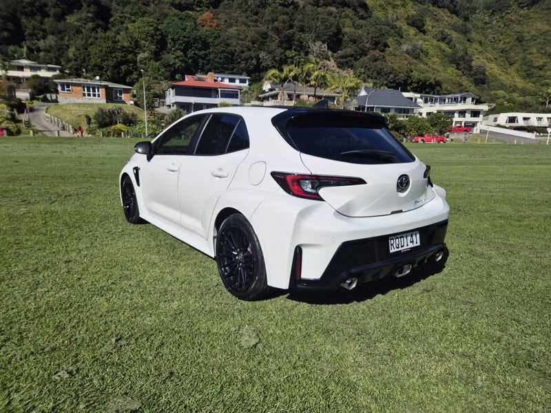 2026 Toyota Corolla GR 1.6PT 6MT AWD image 4