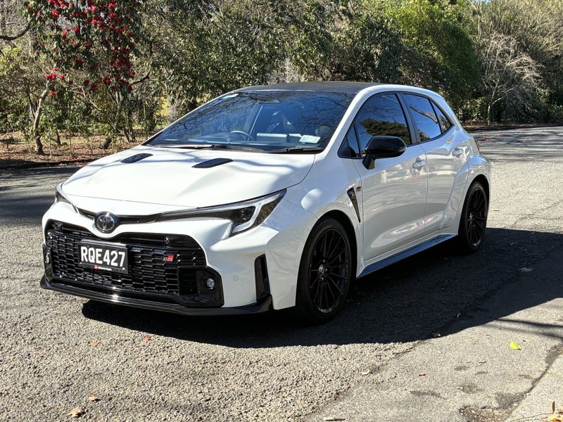 2026 Toyota Corolla GR 1.6PT 6MT AWD HATCH image 4