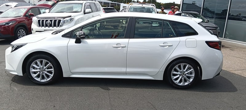 2026 Toyota Corolla GX 1.8 HEV ECVT FWD WG/5D/5S image 4