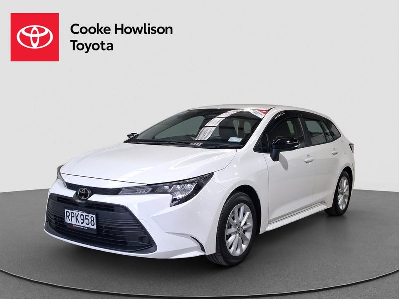 2026 Toyota Corolla GX 1.8L Hybrid image 3