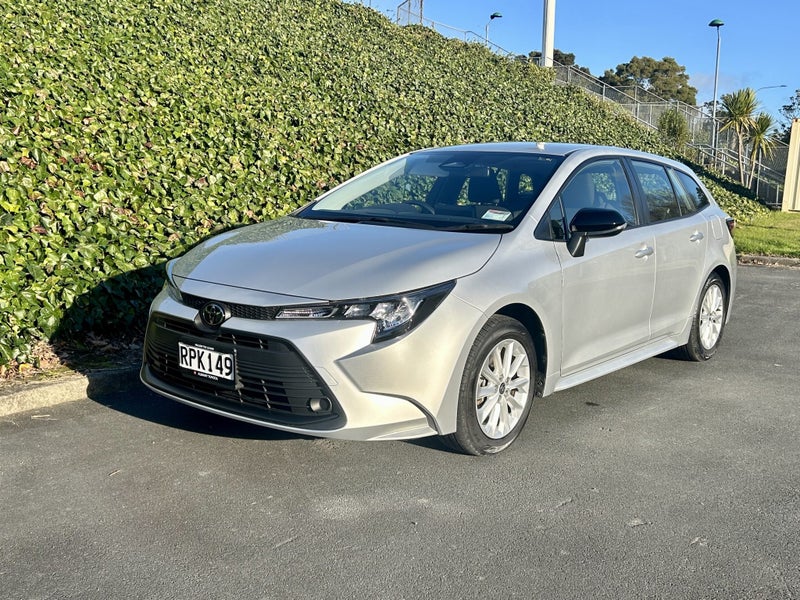 2026 Toyota Corolla GX Wagon 1.8 HYBRID Petrol... image 3