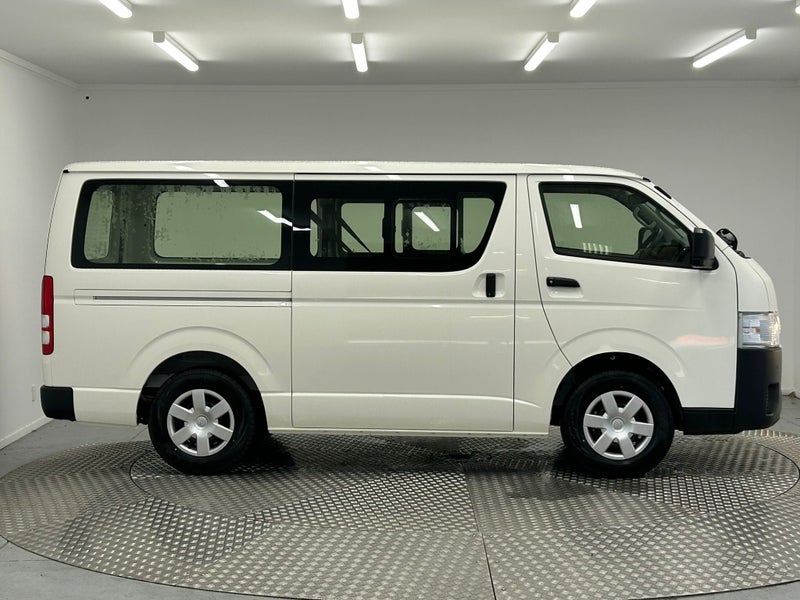 2026 Toyota Hiace 2.0P DX image 2
