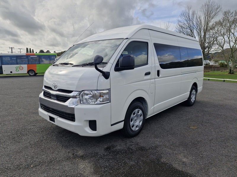 2026 Toyota Hiace 2.7P DX GL Package 2WD Van 6A... image 2