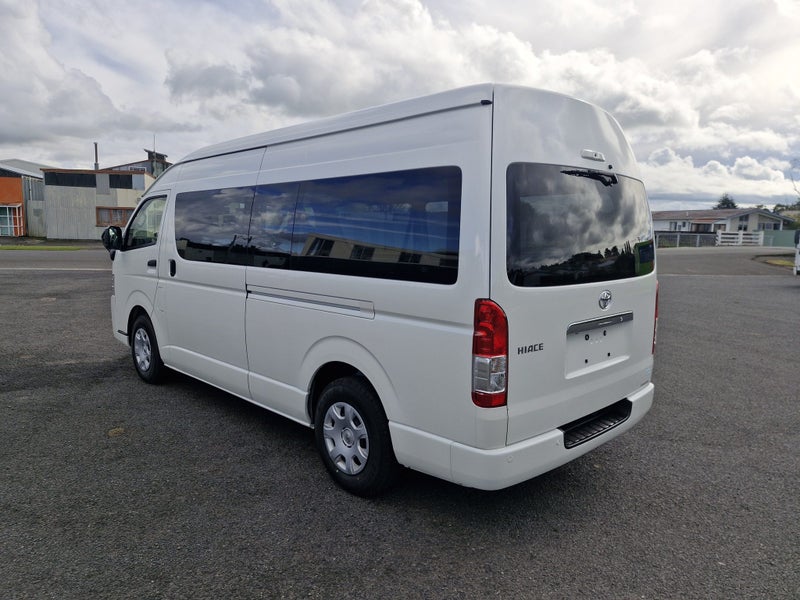 2026 Toyota Hiace 2.7P DX GL Package 2WD Van 6A... image 5