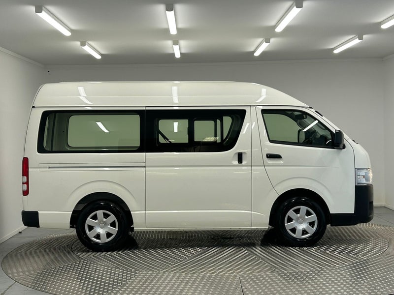 2026 Toyota Hiace 2.8D Hi-Roof image 2