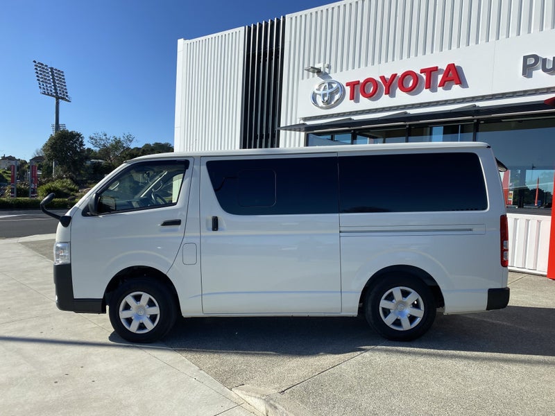 2026 Toyota Hiace DX Long 2.8D 5Dr Van 6A 4WD image 2