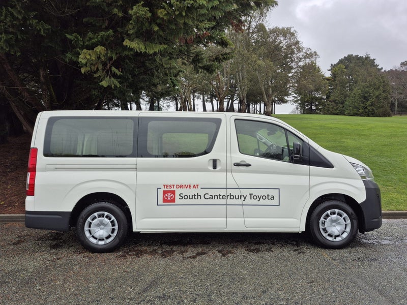 2026 Toyota Hiace ZR 2.8DT 6AT RWD GVN/5D/2S image 4