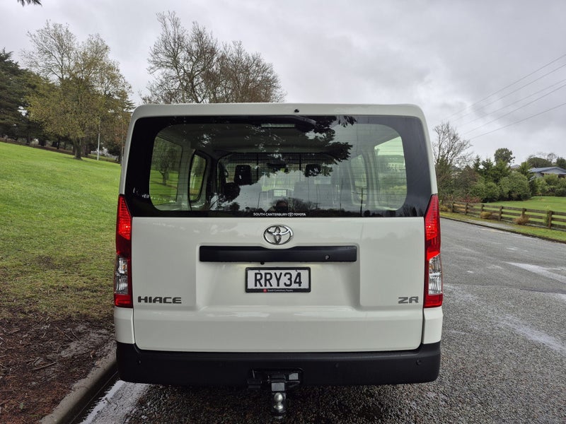 2026 Toyota Hiace ZR 2.8DT 6AT RWD GVN/5D/2S image 5