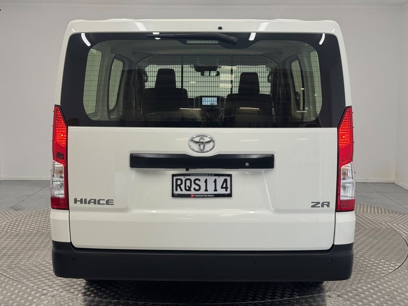 2026 Toyota Hiace ZR 2.8DT RWD image 4
