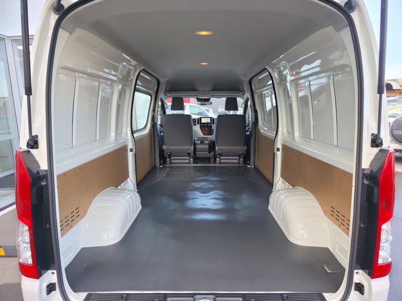 2026 Toyota Hiace ZX 2.8DT 2WD Auto image 5