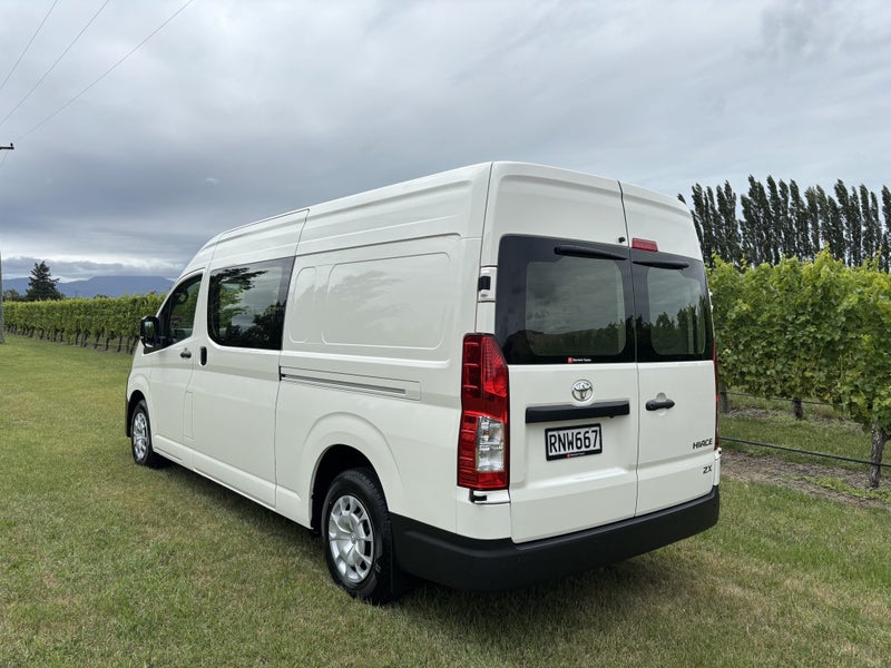 2026 Toyota Hiace ZX 2.8DT 6AT RWD PVN/6D/2S image 5
