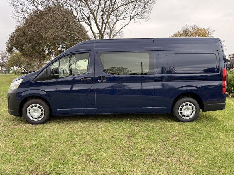 2026 Toyota Hiace ZX 2.8DT Auto Barn Rear Door image 5