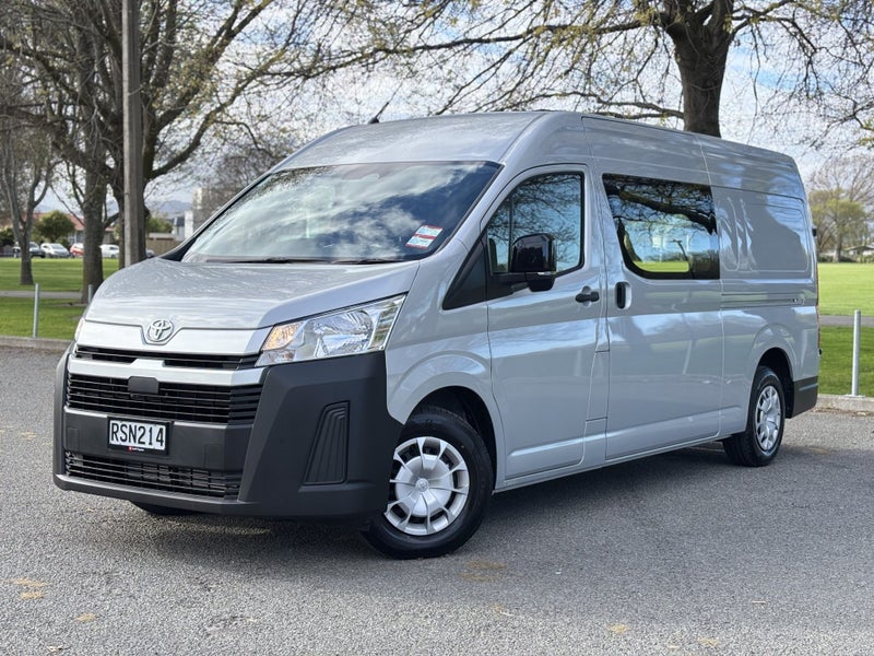 2026 Toyota Hiace Zx Pvn 2.8Dt/6At image 3
