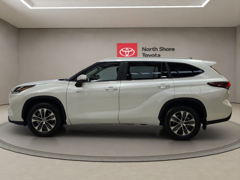 2026 Toyota Highlander Limited 2.5L Hybrid AWD SUV image 4