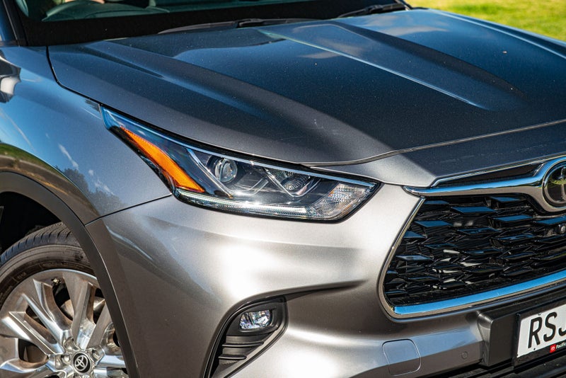 2026 Toyota Highlander Limited ZR image 5