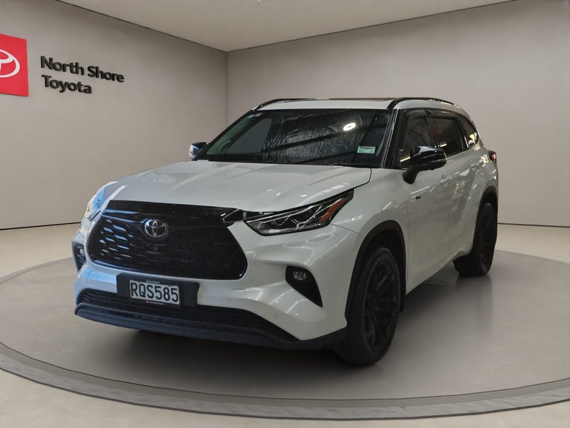 2026 Toyota Highlander Limited ZR 2.5L Hybrid A... image 3