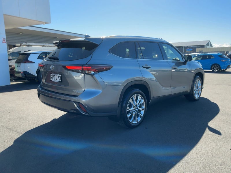 2026 Toyota Highlander Limited ZR 2.5P HEV ECVT... image 3